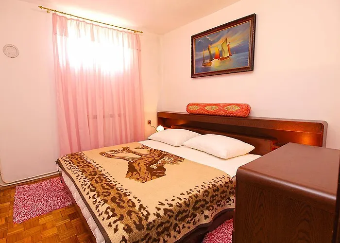Damir 864 Apartmán *
