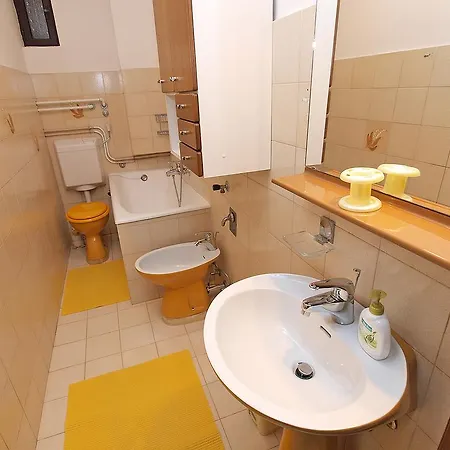 Damir 864 Apartament