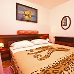 Damir 864 Appartement Pula